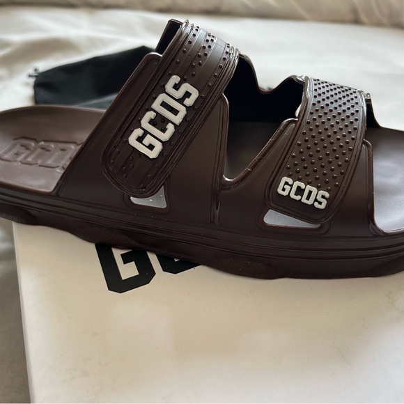 Never worn GCDS sandals, Rubber, size 9 US - Picture 2 of 7
